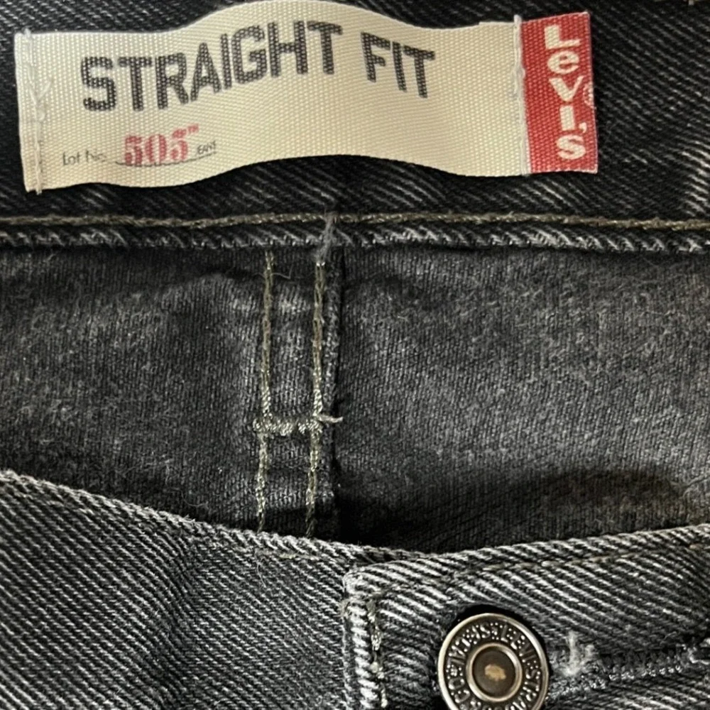 Levi's 505 Men's 40x32 Straight Leg Jeans Faded Black Denim Classic‎